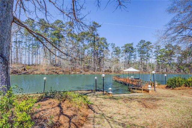 156 Montego Bay NW Road, Milledgeville, GA 31061