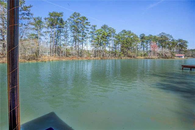 156 Montego Bay NW Road, Milledgeville, GA 31061