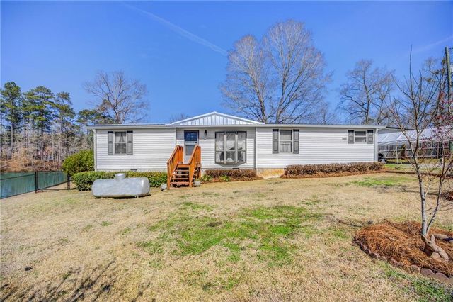156 Montego Bay NW Road, Milledgeville, GA 31061