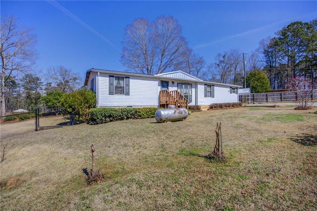 156 Montego Bay NW Road, Milledgeville, GA 31061