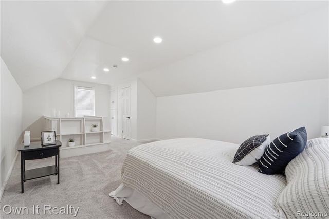 20190 Stansbury Street, Detroit, MI 48235