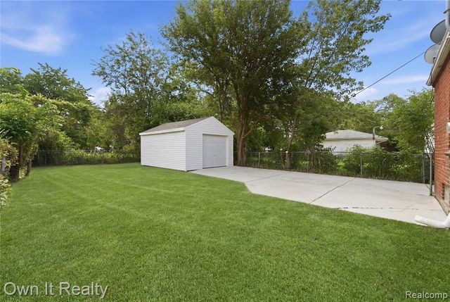 20190 Stansbury Street, Detroit, MI 48235