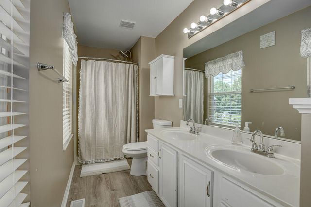 2590 Eastwind Court, Burlington, KY 41005