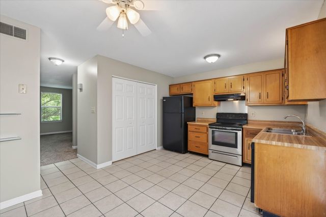 921 Kingsbury Dr Apt C, Clarksville, TN 37040