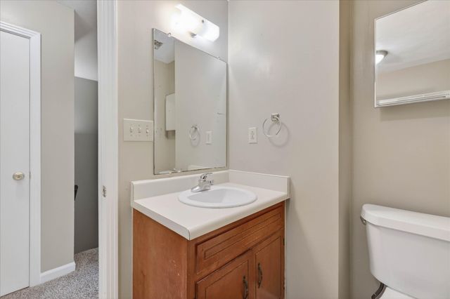 921 Kingsbury Dr Apt C, Clarksville, TN 37040