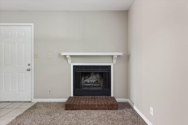 921 Kingsbury Dr Apt C, Clarksville, TN 37040