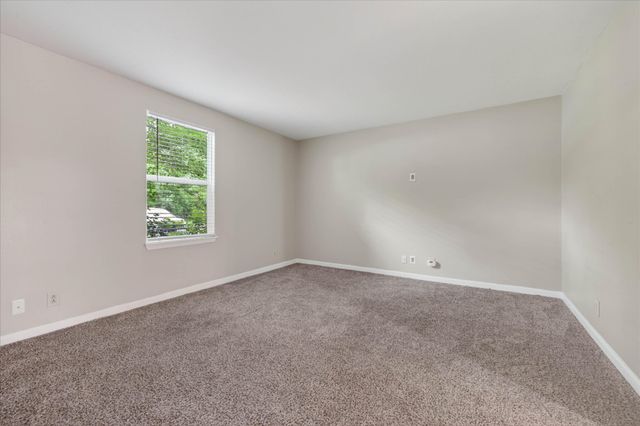 921 Kingsbury Dr Apt C, Clarksville, TN 37040