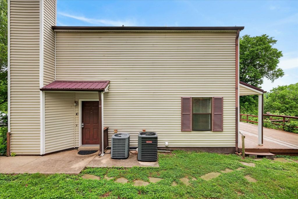 921 Kingsbury Dr Apt C, Clarksville, TN 37040