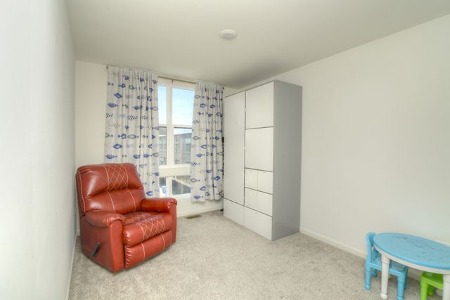 2204 Venture Drive, Schaumburg, IL 60173