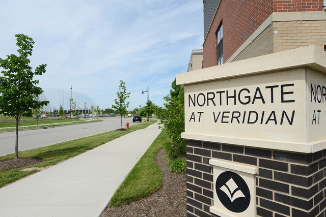 2204 Venture Drive, Schaumburg, IL 60173