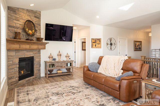 857 Oak Hill Way, Rexburg, ID 83440