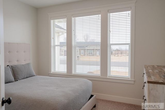 857 Oak Hill Way, Rexburg, ID 83440