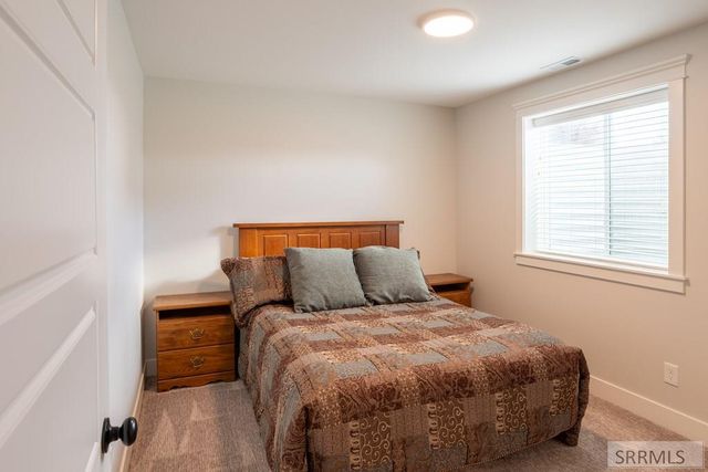 857 Oak Hill Way, Rexburg, ID 83440