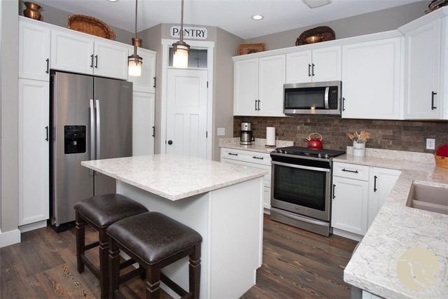 6327 Ridge Stone Dr S, Billings, MT 59106