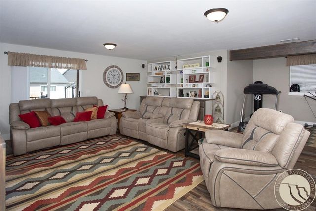 6327 Ridge Stone Dr S, Billings, MT 59106