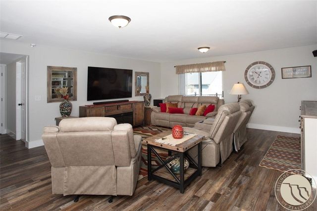 6327 Ridge Stone Dr S, Billings, MT 59106