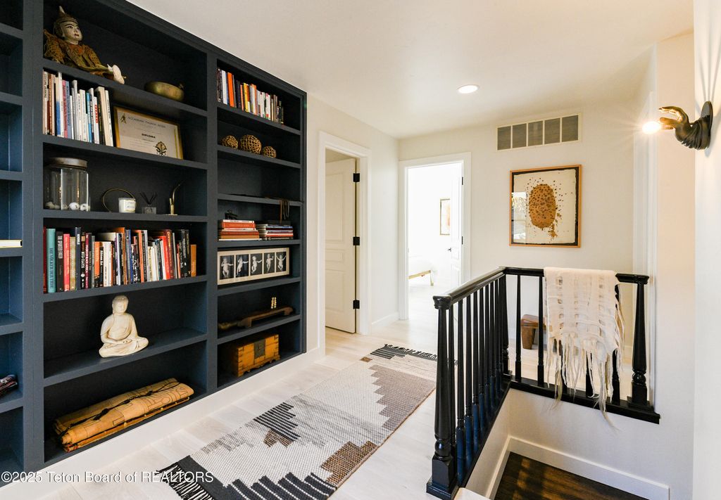 680 E HANSEN Avenue, Jackson, WY 83001 photo 17