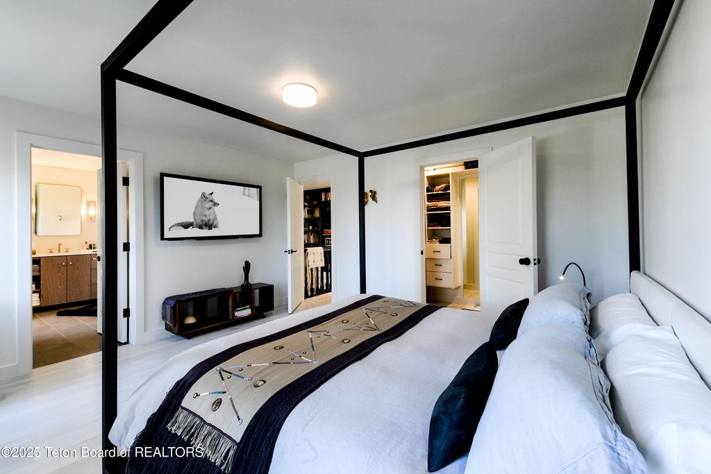 680 E HANSEN Avenue, Jackson, WY 83001 photo 18