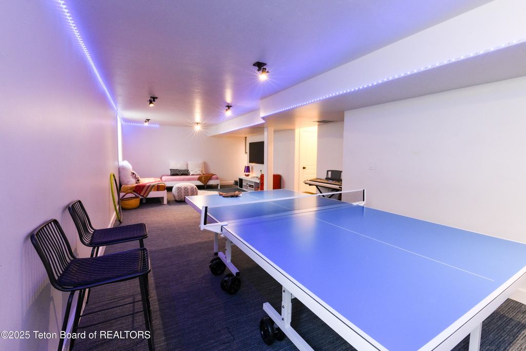 680 E HANSEN Avenue, Jackson, WY 83001 photo 26