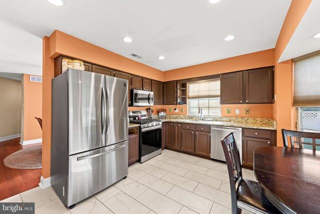 7 DERBY DRIVE, Sewell, NJ 08080