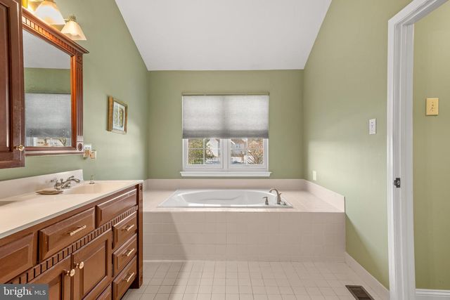 7 DERBY DRIVE, Sewell, NJ 08080