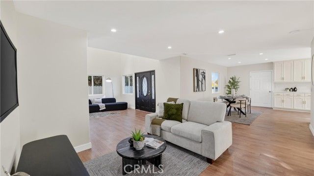 7601 Wilcox Avenue, Cudahy, CA 90201