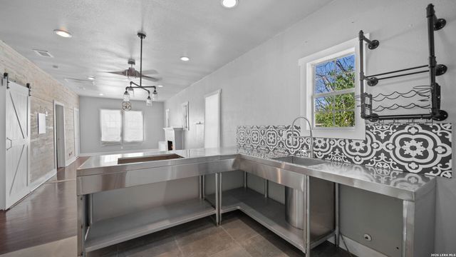 1503 Gibbs, San Antonio, TX 78202