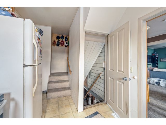 116 CEDAR Ave, Tillamook, OR 97141