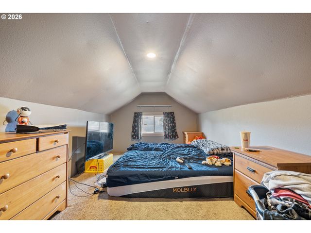 116 CEDAR Ave, Tillamook, OR 97141