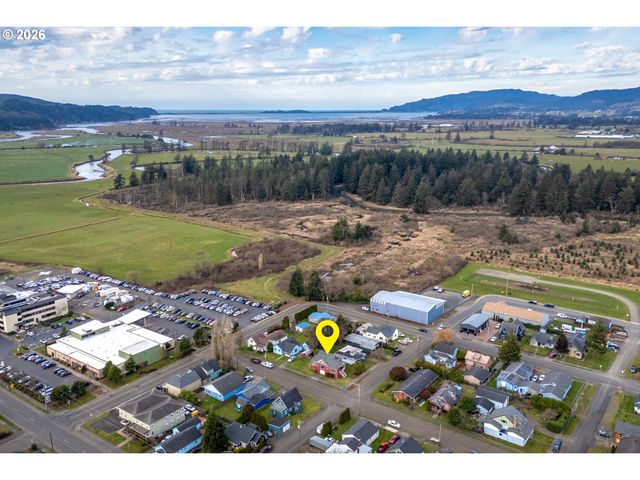 116 CEDAR Ave, Tillamook, OR 97141