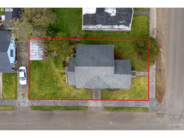 116 CEDAR Ave, Tillamook, OR 97141