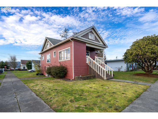 116 CEDAR Ave, Tillamook, OR 97141