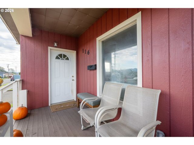 116 CEDAR Ave, Tillamook, OR 97141