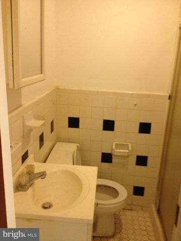 5226 WAKEFIELD ST, Philadelphia, PA 19144