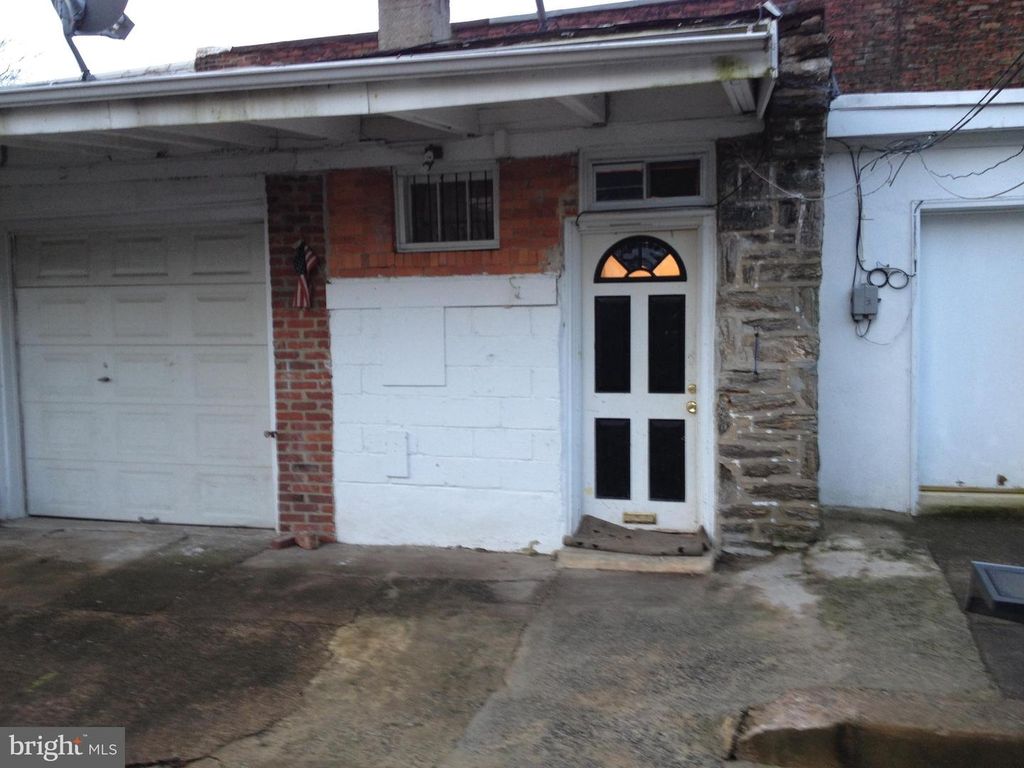 5226 WAKEFIELD ST, Philadelphia, PA 19144