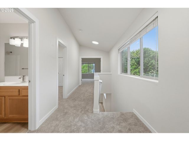 17413 Sw ROSE PETAL Ln, Beaverton, OR 97003