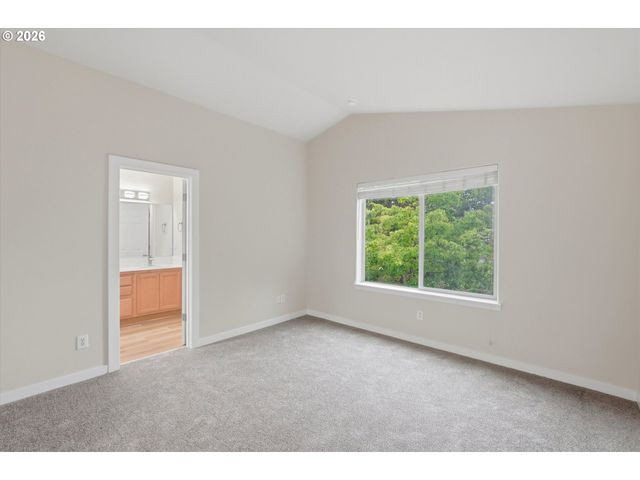 17413 Sw ROSE PETAL Ln, Beaverton, OR 97003