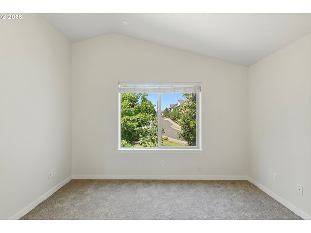 17413 Sw ROSE PETAL Ln, Beaverton, OR 97003