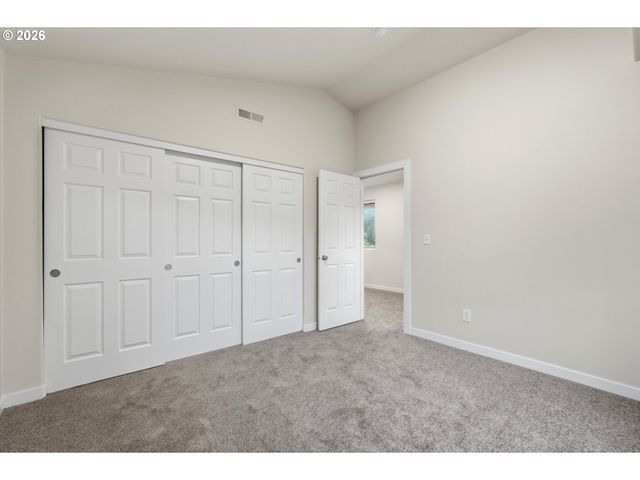 17413 Sw ROSE PETAL Ln, Beaverton, OR 97003