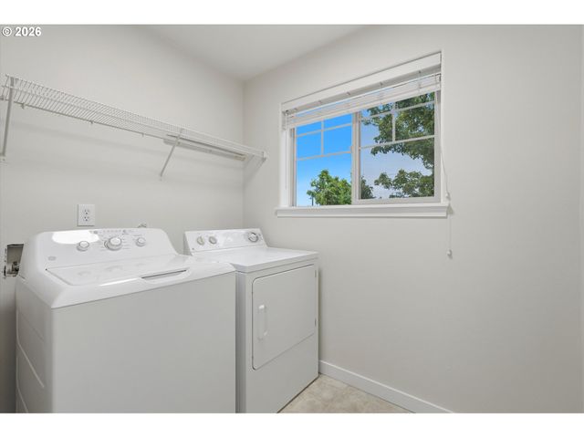 17413 Sw ROSE PETAL Ln, Beaverton, OR 97003