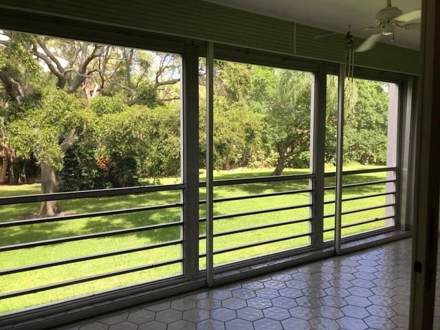 2069 Oakridge F 2069, Deerfield Beach, FL 33442