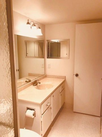 2069 Oakridge F 2069, Deerfield Beach, FL 33442