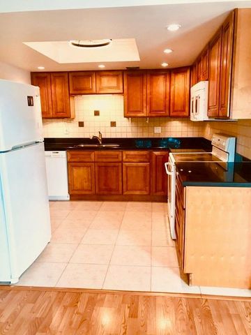 2069 Oakridge F 2069, Deerfield Beach, FL 33442