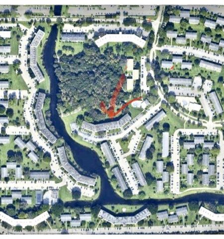 2069 Oakridge F 2069, Deerfield Beach, FL 33442