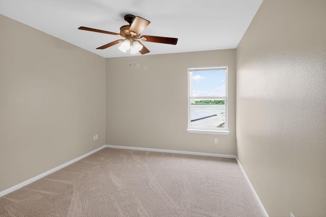 6014 Lone Star CT, Hutto, TX 78634