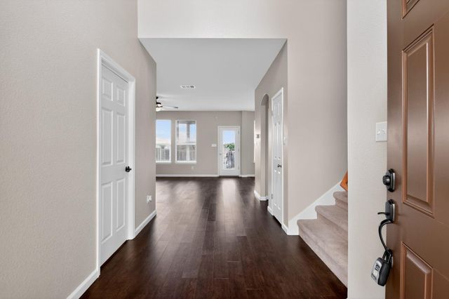 6014 Lone Star CT, Hutto, TX 78634