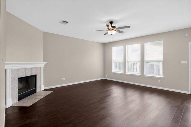 6014 Lone Star CT, Hutto, TX 78634