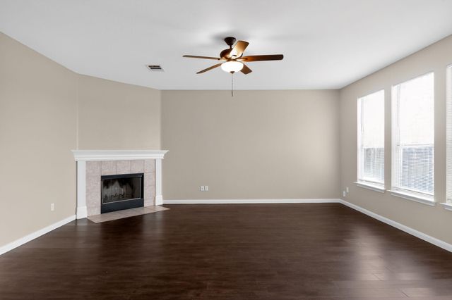 6014 Lone Star CT, Hutto, TX 78634