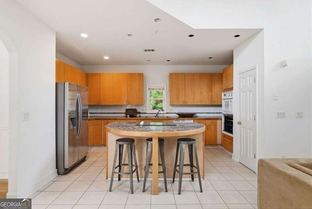 1366 Brookhaven Village Circle NE, Brookhaven, GA 30319
