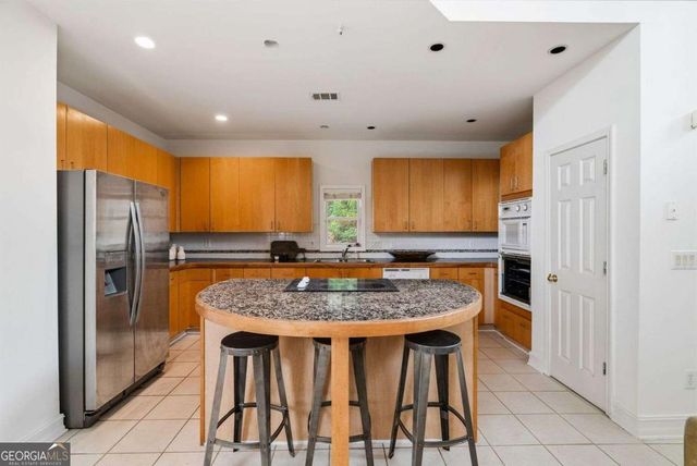 1366 Brookhaven Village Circle NE, Brookhaven, GA 30319